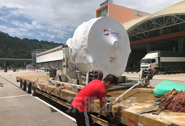 深圳到香港物流公司之貨車司機(jī)為什么搶手？深圳到香港物流-香港物流專線-中港貨運(yùn)物流運(yùn)輸專線-佛山到香港物流專線-一般貿(mào)易進(jìn)出口報(bào)關(guān)代理-倉(cāng)儲(chǔ)配送-深圳市東勝物流有限公司