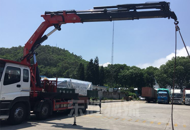 中港物流--無紙通關(guān)出口出口需要的步驟；深圳到香港物流-香港物流專線-中港貨運物流運輸專線-佛山到香港物流專線-一般貿(mào)易進出口報關(guān)代理-倉儲配送-深圳市東勝物流有限公司