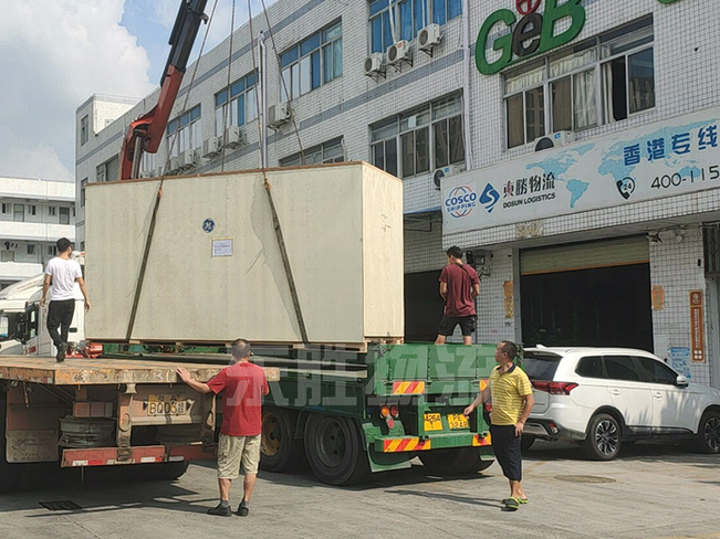 深圳到香港的吊機車